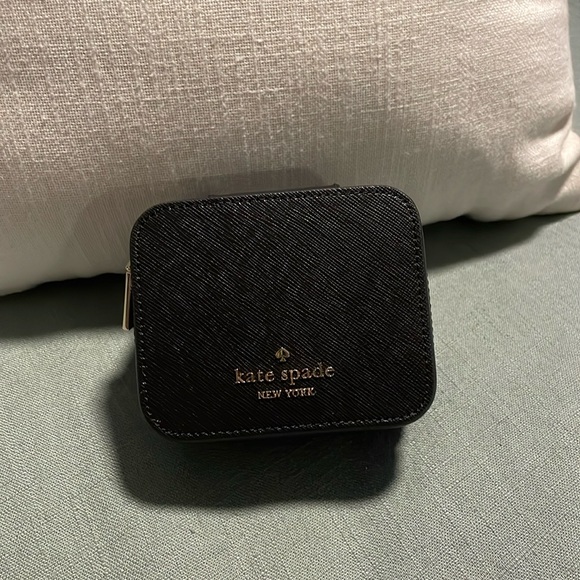 Kate Spade Travel Jewelry Case (NWT) - Picture 1 of 10